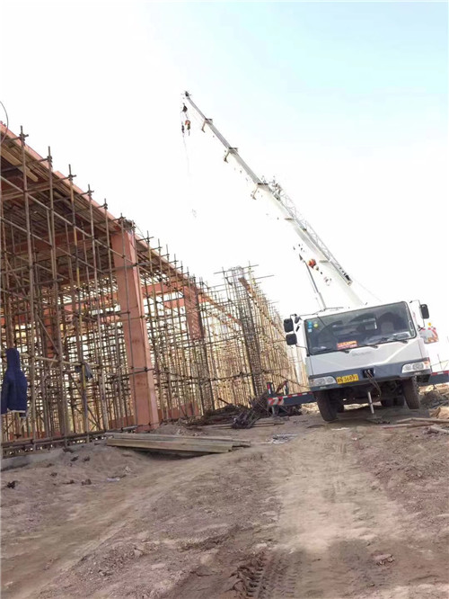 安宁市25 吨、50 吨吊车怎么选？多大重量 / 半径适合对应车型？